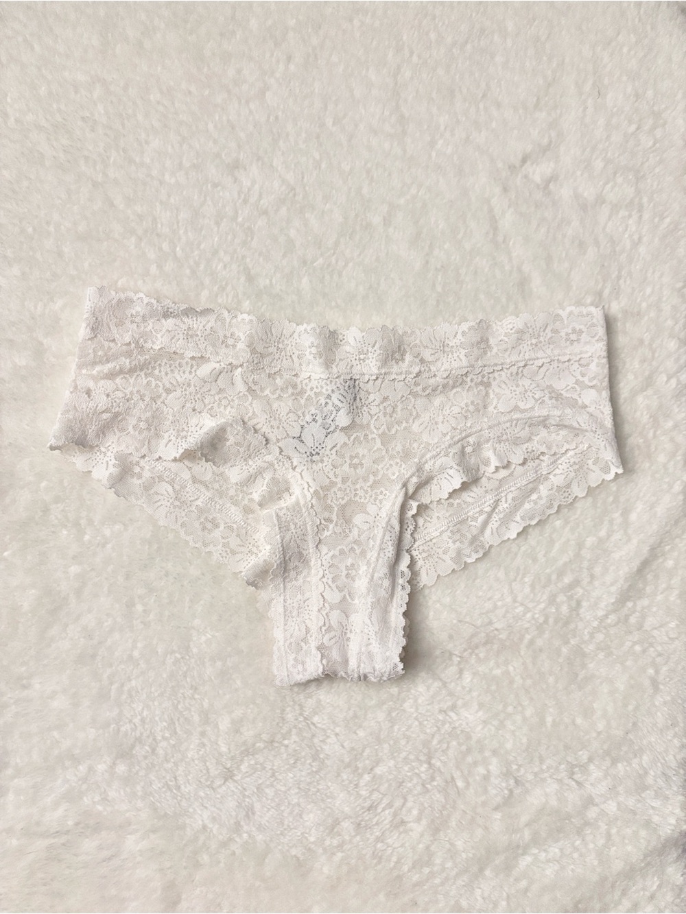 PINK Victoria’s Secret Wink Cheeky Panty Floral Lace Coconut White